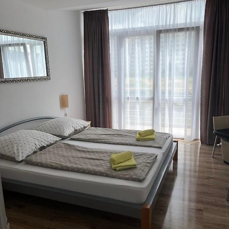 Liptovský Mikuláš Hotel Palazzo מראה חיצוני תמונה