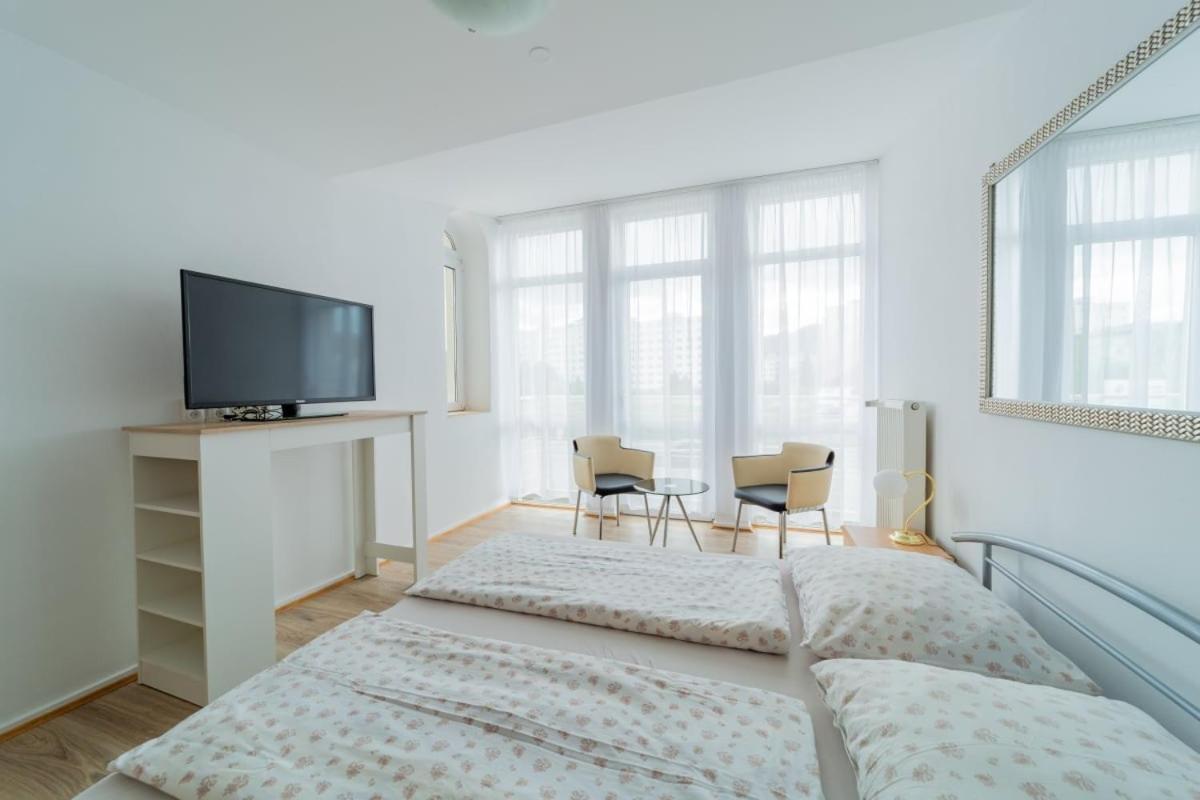 Liptovský Mikuláš Hotel Palazzo מראה חיצוני תמונה